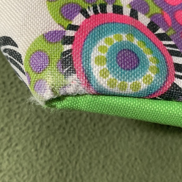 Floral, insulated lunch bag.  Zipper and handles.  Size approx. 8x12. - Picture 9 of 10